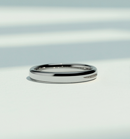 Classic women’s  wedding ring